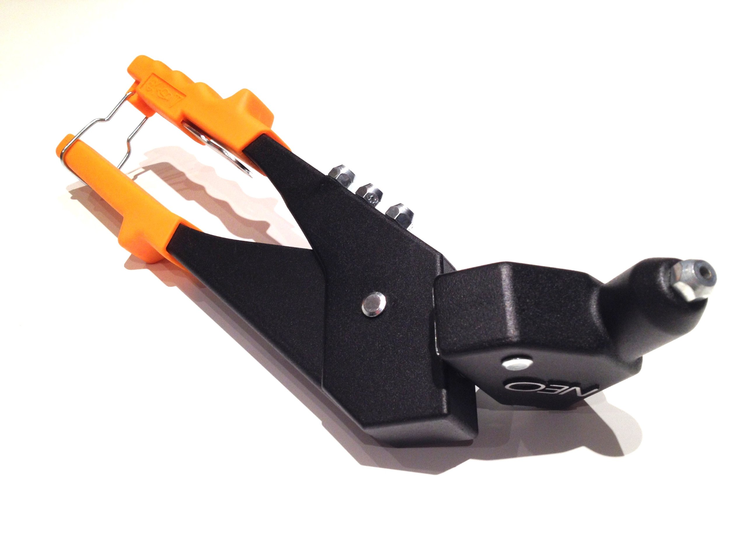 NEO TOOLS 18-102 pince à rivets aveugles 4 nez