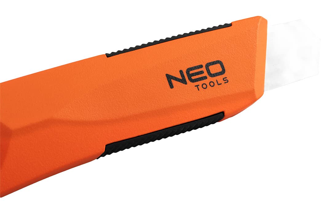 NEO TOOLS cutter 18 mm manche soft grip