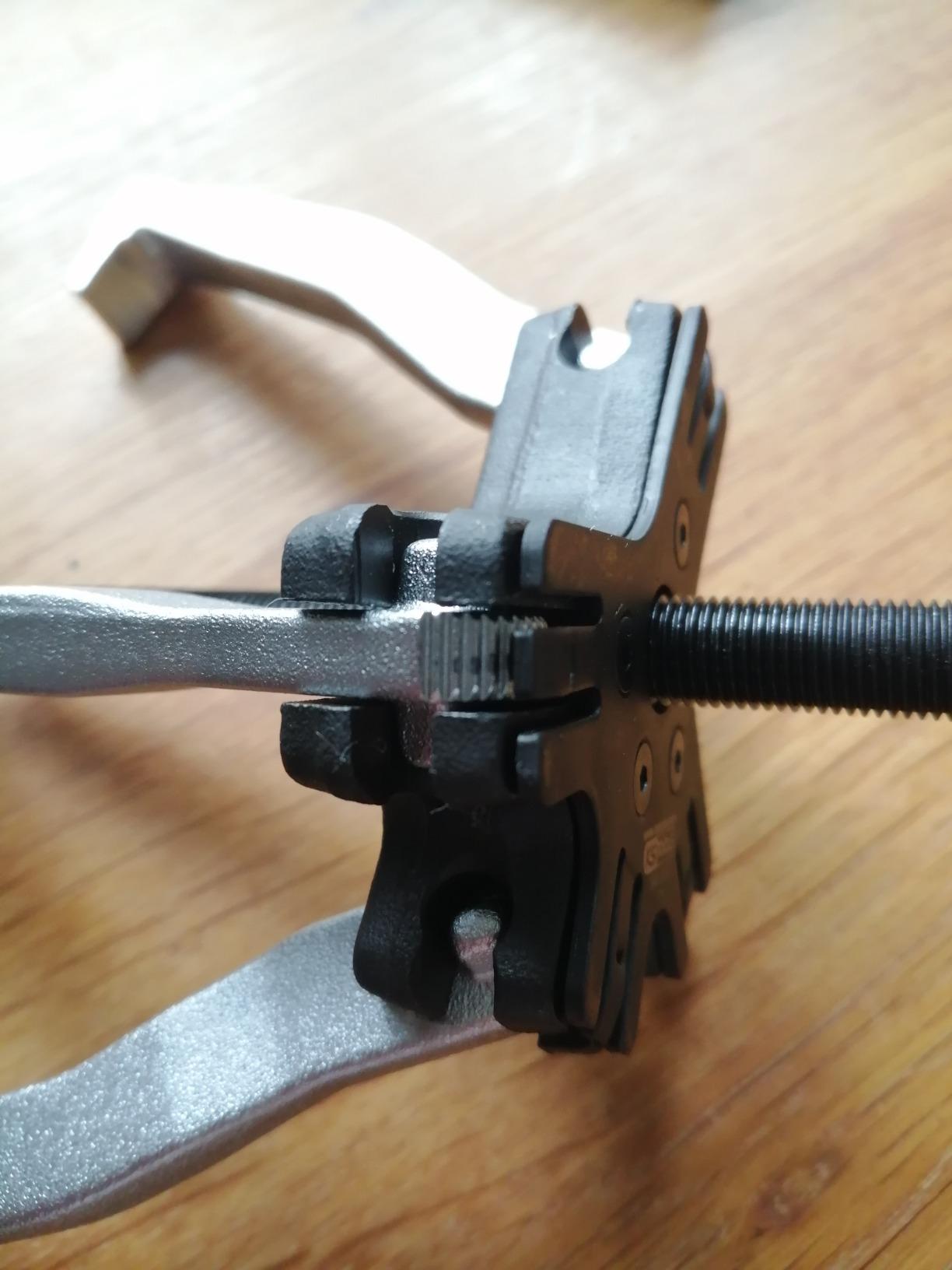 KS Tools 630.3002 extracteur 3 griffes 40-220 mm universel